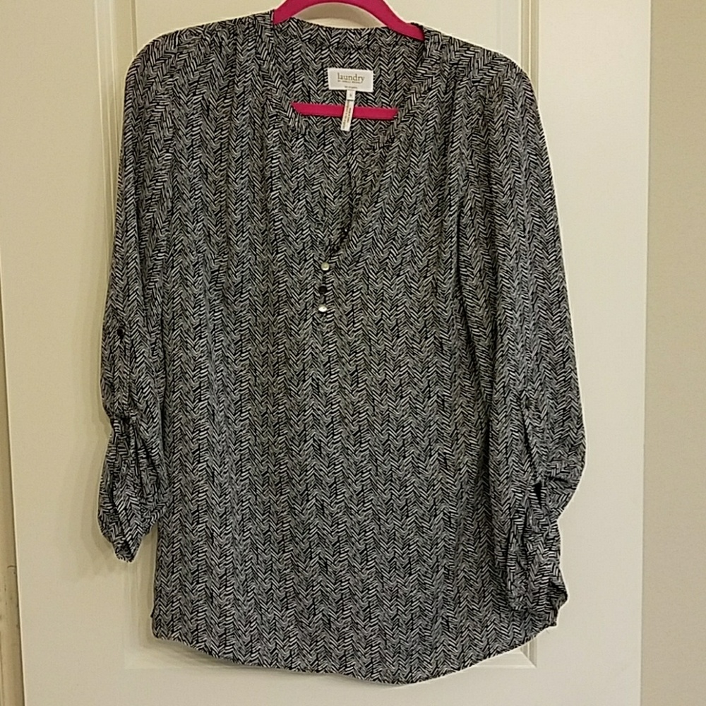 Laundry blouse
